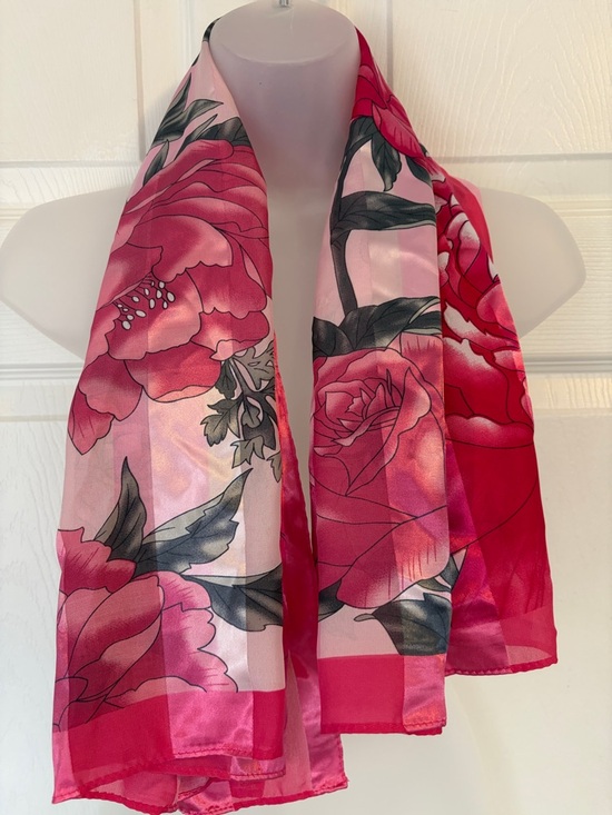 Juicy Couture Accessories - Juicy Couture Floral Scarf Peony Pink Square